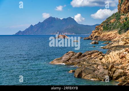 Küstenlandschaft bei Porto, Felsen, Mittelmeer, Korsika, Frankreich, Europa Stockfoto