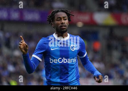 Genk, Belgien. 02. Aug. 2023. GENK, BELGIEN - AUGUST 2: Mike Trésor von KRC Genk Gesten während des UEFA Champions League-Spiels zwischen KRC Genk und Servette FC in der Cegeka Arena am 2. August 2023 in Genk, Belgien (Foto von Jeroen Meuwsen/Orange Pictures) Guthaben: Orange Pics BV/Alamy Live News Stockfoto