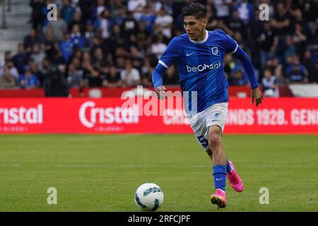Genk, Belgien. 02. Aug. 2023. GENK, BELGIEN - AUGUST 2: Gerardo Arteaga von KRC Genk läuft mit dem Ball während des UEFA Champions League-Spiels zwischen KRC Genk und dem Servette FC in der Cegeka Arena am 2. August 2023 in Genk, Belgien (Foto von Jeroen Meuwsen/Orange Pictures) Guthaben: Orange Pics BV/Alamy Live News Stockfoto
