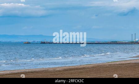 Ayr Bay Blick nach Norden zu den Alten Ayr Hafen im Westen von Schottland. Stockfoto