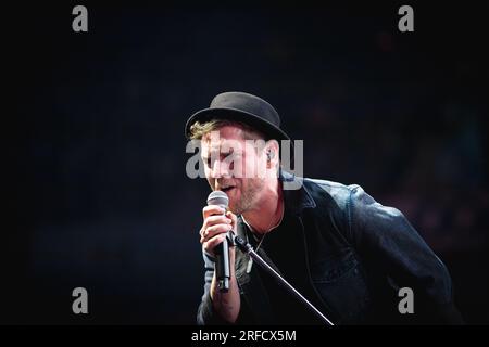 Johannes Oerding auf seiner Plan-A Tour um 06.04.2023 Uhr in der Rudolf Weber Arena in Oberhausen Stockfoto