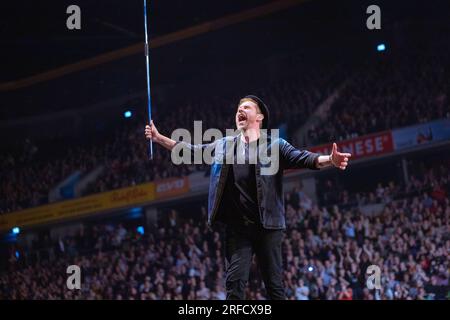 Johannes Oerding auf seiner Plan-A Tour um 06.04.2023 Uhr in der Rudolf Weber Arena in Oberhausen Stockfoto