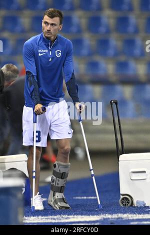 Genk, Belgien. 02. Aug. 2023. Bryan Heynen von Genk wurde nach dem Verlust eines Fußballspiels zwischen dem belgischen KRC Genk und dem Swiss Servette FC am Mittwoch, den 02. August 2023 in Genk, der ersten Etappe der zweiten Qualifikationsrunde für den UEFA Champions League-Wettbewerb, gefilmt. BELGA FOTO JOHAN EYCKENS Kredit: Belga News Agency/Alamy Live News Stockfoto
