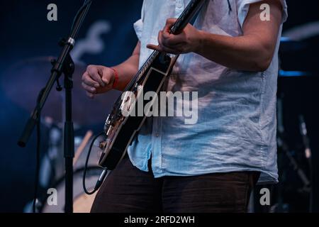 Stockholm, Schweden, 08 02 2023. Konzert der Indie-Rockband Bob Hund, vor ihnen in Hasselbacken, Stockholm. In Vertretung für zwei Tage. Stockfoto