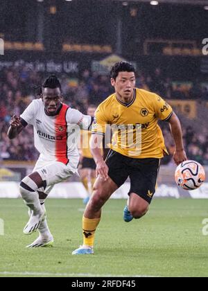 Wolverhampton, Großbritannien. 02. Aug. 2023. Wolverhampton, England, August 2. 2023: Hee Chan Hwang (11 Wölfe) auf dem Ball während der Vorsaison Friendly Between Wolves and Luton Town im Molineux Stadion in Wolverhampton, England (Natalie Mincher/SPP) Credit: SPP Sport Press Photo. Alamy Live News Stockfoto