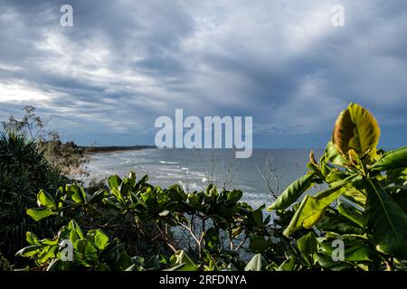 Wellen am Coolum Beach an der Sunshine Coast Queensland Stockfoto