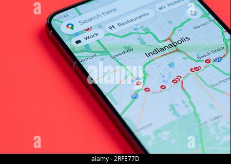 New York, USA - July 21, 2023: Map of traffic jams in Indianapolis on smartphone screen close up view Stockfoto