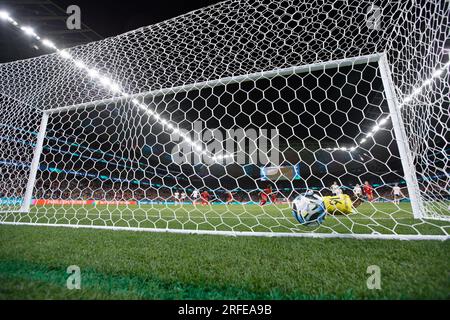 Sydney, Australien. 02. Aug. 2023. Torhüterin Pauline Peyraud-Magnin aus Frankreich konnte den Ball während des FIFA Women's World Cup 2023 Group F-Spiels zwischen Panama und Frankreich im Sydney Football Stadium am 2. August 2023 in Sydney, Australien, nicht blockieren. Kredit: IOIO IMAGES/Alamy Live News Stockfoto