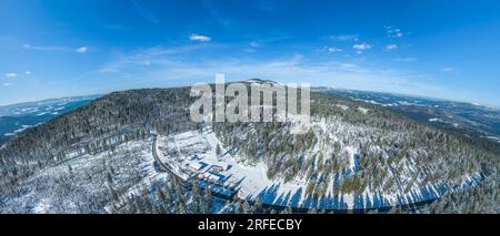 Das Skilanglaufzentrum Bretterschachten im Bayerischen Wald in der Nähe des Great Arber von oben Stockfoto