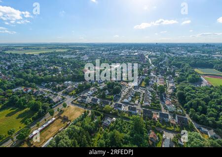 Blick auf das Schmuttertal bei Neusäß im Großraum Augsburg aus der Vogelperspektive Stockfoto