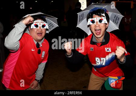 Koreanische Fans vor der FIFA Women's World Cup 2023 Group H South Korea Women vs Germany Women at Brisbane Stadium, Brisbane, Australien, 3. August 2023 (Foto: Patrick Hoelscher/News Images) Credit: News Images LTD/Alamy Live News Stockfoto