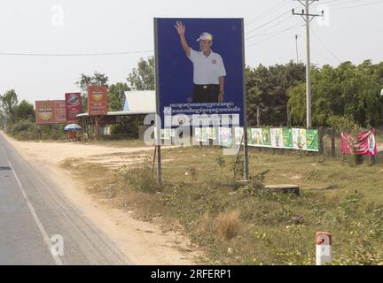 Hun-Sen-Billard auf der Straße in Kambodscha Stockfoto