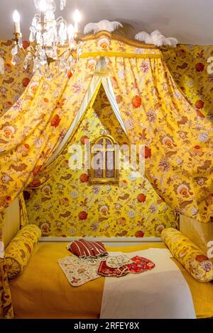 Frankreich, Loiret, Loire-Tal, das von der UNESCO zum Weltkulturerbe erklärt wurde, Meung sur Loire, das Schloss, das als historisches Monument gilt, Madame Pilles' Schlafzimmer Stockfoto