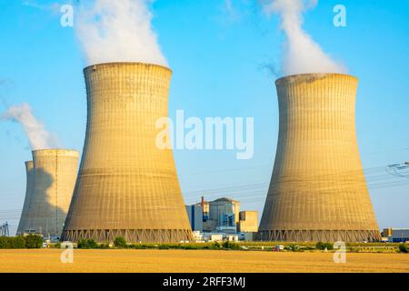 Frankreich, Loiret, Dampierre en Burly, das Kernkraftwerk von EDF von Dampierre Stockfoto