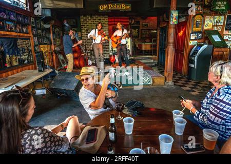 USA, Louisiana, New Orleans, die Old Point Bar in der Gegend von Algiers Point Stockfoto