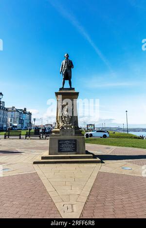 Captain James Cook R.N. 1728 - 1779, Statue, Denkmal, Denkmal, Captain Cook, Captain Cook Statue, Captain Cook Whitby, Bronzestatue, Whitby UK Stockfoto