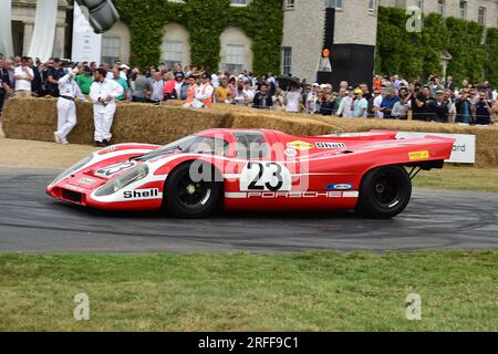 Karun Chandhok, Porsche 917K, 75 Jahre Porsche, Le Mans 24 Stunden Gewinner, mit 19 richtigen Siegen zusammen mit zahlreichen Klassensiegen, im berühmten Stockfoto