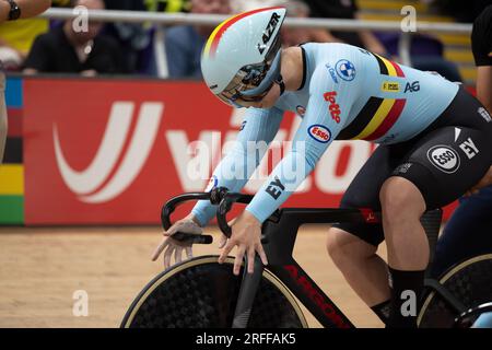 Glasgow, Großbritannien. 03. Aug. 2023. Der belgische Nicky Degrendele wurde während der Qualifikationsveranstaltung des Women Elite Team Sprint in Glasgow, Schottland, im Rahmen der UCI World Championships Cycling am Donnerstag, den 03. August 2023, in Aktion gezeigt. UCI organisiert die Welten mit allen Disziplinen des Radfahrens, des Straßenrades, Indoor-Radsports, Mountainbikes, BMX-Rennen, Straßen- und Hallenparkradfahren, in Glasgow vom 05. Bis 13. August. BELGA FOTO DAVID PINTENS Kredit: Belga News Agency/Alamy Live News Stockfoto