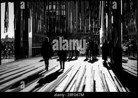 Licht und Schatten auf der High Line, New York Stockfoto