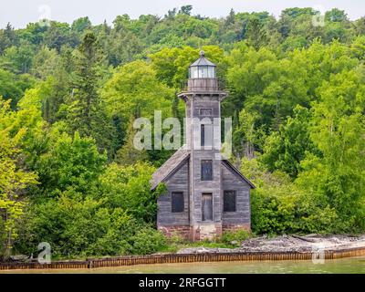 Das Grand Island East Channel Lighthouse am Lake Superior in Munising Michigan, USA Stockfoto