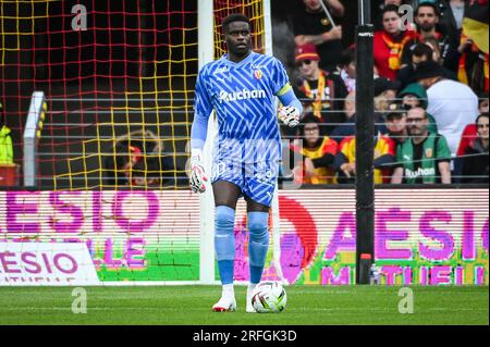 Linse, Frankreich. 02. Aug. 2023. Brice SAMBA von Lens während des saisonfreundlichen Fußballspiels zwischen RC Lens und dem Turin FC am 2. August 2023 im Bollaert-Delelis-Stadion in Lens, Frankreich – Photo Matthieu Mirville/DPPI Credit: DPPI Media/Alamy Live News Stockfoto