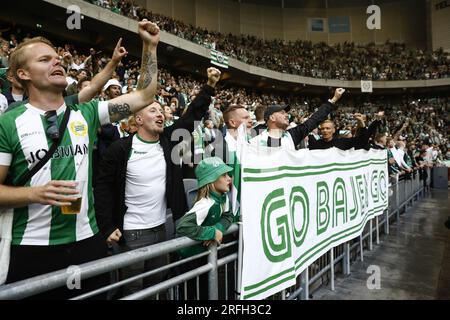 Stockholm, Schweden. 03. Aug. 2023. Hammarby-Fans vor der zweiten Qualifikationsrunde, 2.-teiliges Fußballspiel in der UEFA Conference League zwischen Hammarby IF (SWE) und FC Twente (NED) bei der Tele2 Arena.in Stockholm, Schweden, am Donnerstag, den 3. August 2023. Foto: MICKAN Palmqvist/TT/code11576 ***SCHWEDEN AUS*** Kredit: TT News Agency/Alamy Live News Stockfoto