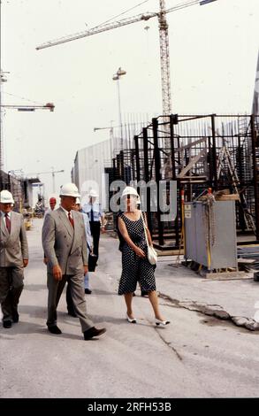 Korsor/Nyborg / Denmark,070-07-1992  H.M. die Königin Margrete II. Und Prinz Henerik (jetzt verstorbener Prinz Henrik) besuchen storebaelt-Projekt, große Linkbrigde und Tunel und verwalten ihre Show-Projekte, um die Insel Fune und die Insel Sjealand zu verbinden, um Dänemark zu verbinden. .Foto von Francis Joseph Dean/Deanpictures. Stockfoto