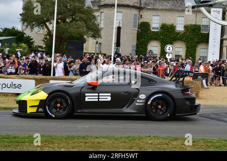 Olaf Manthey, Porsche 911 GT2 RS Clubsport, 75 Jahre Porsche, 60 Jahre 911, mit seiner ikonischen Form hat der 911 an fast jedem Stockfoto