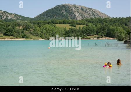 Castel San Vincenzo See, Molise (Italien). Juli 2023 Stockfoto