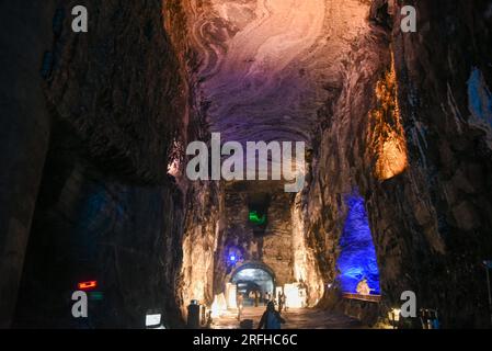 Kolumbien 03-08-2023-La Catedral de la Sal es un recinto construido en el interior de las minas de Sal de Zipaquirá, en el dep Stockfoto