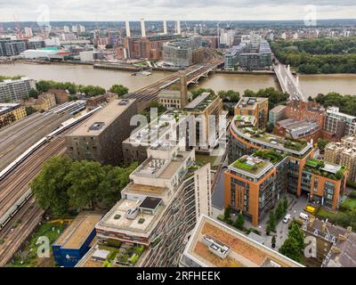 Grosvenor Waterside Estate Richtung Battersea Kraftwerk Stockfoto