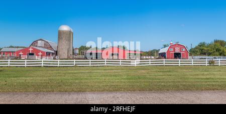Panoramablick auf die Farm in der Nähe von Jamestown Settlement in Virginia. Stockfoto