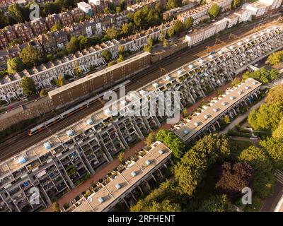 Rowley Way, Alexandra and Ainsworth Estate, North West London, Camden, England, Großbritannien Stockfoto