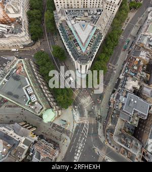 Strand Aldwych die Fußgängerzone von Strand, Einem großen neuen öffentlichen Raum für London Stockfoto