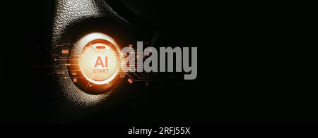 KI, künstliche Intelligenz, Starttaste mit elektronischem Schaltkreismuster auf schwarzem Hintergrund, Panoramabanner mit Platz für Text, Machine Lear Stockfoto