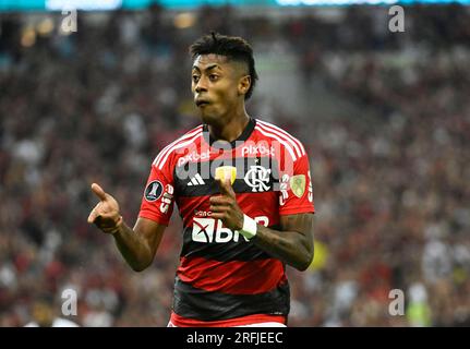 Bruno Henrique von Flamengo feiert sein Tor bei der Copa Libertadores Runde 16 des Fußballspiels zwischen Flamengo und Olimpia im Maracanã-Stadion in Rio de Janeiro, Brasilien, 03. August 2023. Stockfoto