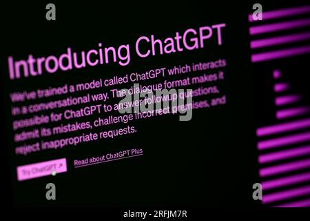 Dateifoto vom 31. Oktober 03/23 einer allgemeinen Ansicht der Chat-GPT-Website. Die Bewertung der Arbeit von Schülern unter Prüfungsbedingungen würde nach dem Aufkommen generativer künstlicher Intelligenz Bedenken gegen Plagiate zerstreuen, so der Schulminister Nick Gibb. Stockfoto