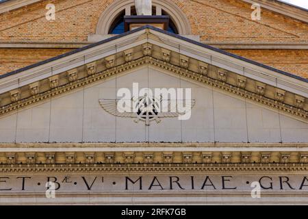 Auge der Vorsehung Detail am Duomo di Santa Maria delle Grazie Fassade Stockfoto