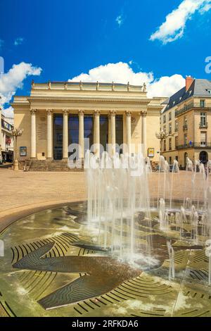 Nantes, Frankreich. 10. Juni 2023. Das Graslin Theatre ist ein Opernhaus, das im 18. Jahrhundert vom Architekten Mathurin Crucy erbaut wurde Stockfoto