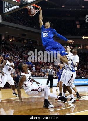 Columbia, USA. 13. Februar 2016. Jamal Murray (23) von Kentucky taucht gegen South Carolina in einem 89-62-Sieg in der Colonial Life Arena am 13. Februar 2016 in Columbia, South Carolina, auf. (Foto: Charles Bertram/Lexington Herald-Leader/TNS/Sipa USA) Guthaben: SIPA USA/Alamy Live News Stockfoto