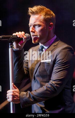 Der irische Sänger, Songwriter und Musiker Ronan Keating tritt live in einem Konzert auf, in der Vector Arena, Auckland, Neuseeland Stockfoto