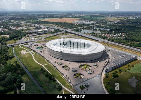 Breslau, Polen - Juli 2023 : Stadion Wrocław aus der Vogelperspektive (Polnisch: Stadion Miejski we Wrocławiu). UEFA-Stadion der Kategorie 4 Stockfoto