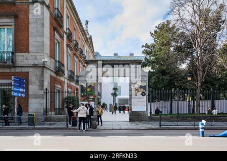 MADRID SPANIEN - 04. August 2023: Haupteingang zum Museum Thyssen-Bornemisza in Madrid Stockfoto