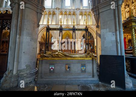 London, England, Großbritannien - 4. Mai 2023. Southwark Cathedral im Inneren des Edward Stuart Talbot Memorial. Ein anglikanischer Bischof in der Church of England. Stockfoto