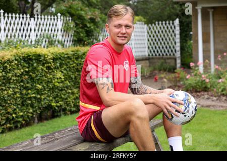 Edinburgh, Großbritannien. 04. Aug. 2023. Oriam Performance Centre. Riccarton. Edinburgh. Training und Pressekonferenz des Midlothian FC. 4. August 2023. Hearts' Frankie Kent stellt sich der Presse vor dem ersten Spiel der Saison in St. Johnstone (Foto: David Mollison/Alamy Live News Stockfoto