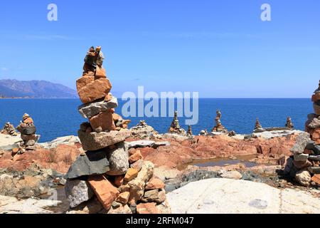 Die Roten Felsen (genannt „Rocce Rosse“) in Arbatax, Sardinien, Italien, Europa Stockfoto