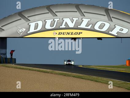 Webber Porsche 919 Hybrid an der Dunlop Bridge am Sonntagmorgen Stockfoto