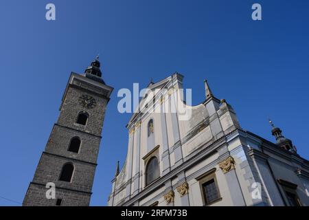 Cerna Vez Schwarzer Turm und St. Nicholas Kathedrale Äußere in Ceske Budejovice, Tschechische Republik, Äußere Stockfoto