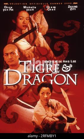 Crouching Tiger, Hidden Dragon wo hu cang Long Year : 2000 China Director : Ang Lee Ziyi Zhang, Michelle Yeoh, Chow Yun-Fat French Poster Stockfoto