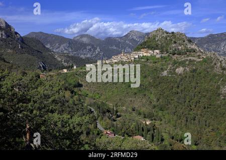 Frankreich, Departement Alpes-Maritimes, Sainte-Agnès, das als Dorf und das höchste Küstendorf Europas bezeichnet wird, allgemeine Ansicht Stockfoto